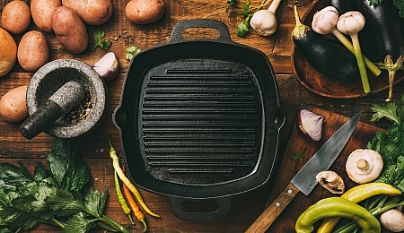 10 Best Commercial Juicers: 2022 Reviews & Recommendations